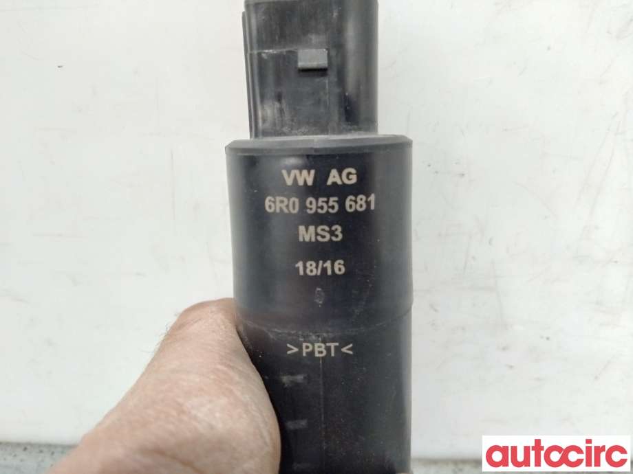 Spylerpumpe til VW e-Golf 2014-2017 (Fase 1)  (VOLKSWAGEN|6R0955681|)