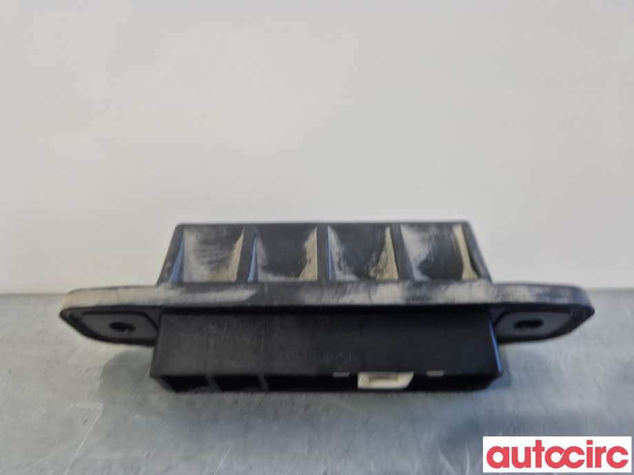 Bakluke/bakdør håndtak til Toyota Avensis 2009-2015 (Type III, Fase 1) (TOYOTA|748110D010C0|)