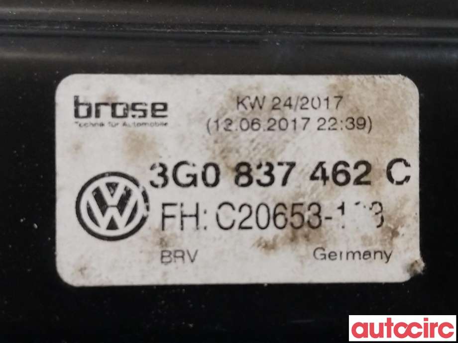 Ruteheis til VW Passat 2015-2019 (Fase 1) (B8) (B8) (VOLKSWAGEN|3G0837462C|)