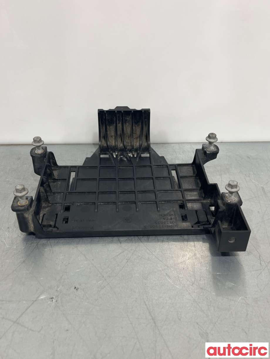 Diverse deler til Volvo V70 2007-2013 (Type III, Fase 1) (VOLVO|30729835|6G9N-17108-A)