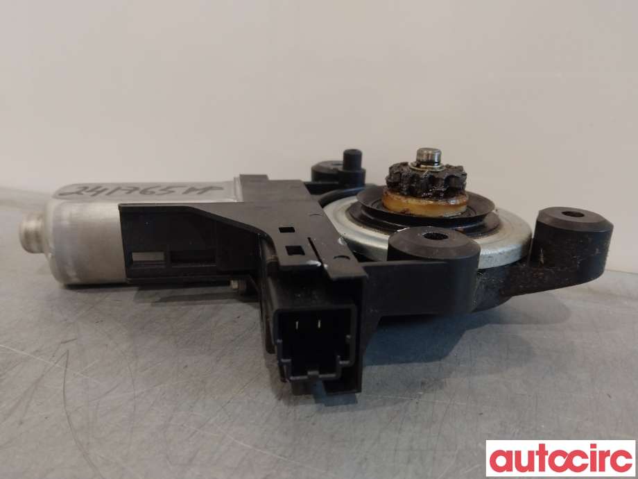 Ruteheis høyre foran til Volvo V70 2007-2013 (Type III, Fase 1)  (VOLVO|30699646|970713-101|)
