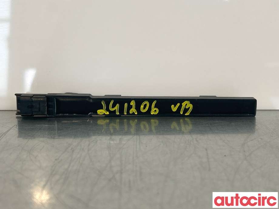 Antenne forsterker til Peugeot 2008, 2019-->> (Type II)  (PEUGEOT|9827157280)