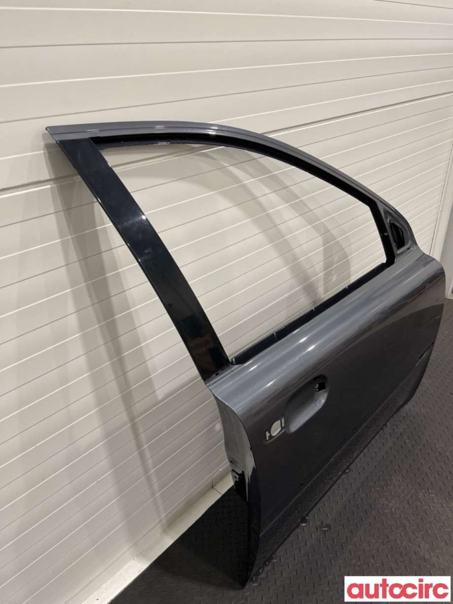 Dør høyre foran til Volvo XC90 2002-2006 (Type I, Fase 1)  (VOLVO|31385357|)