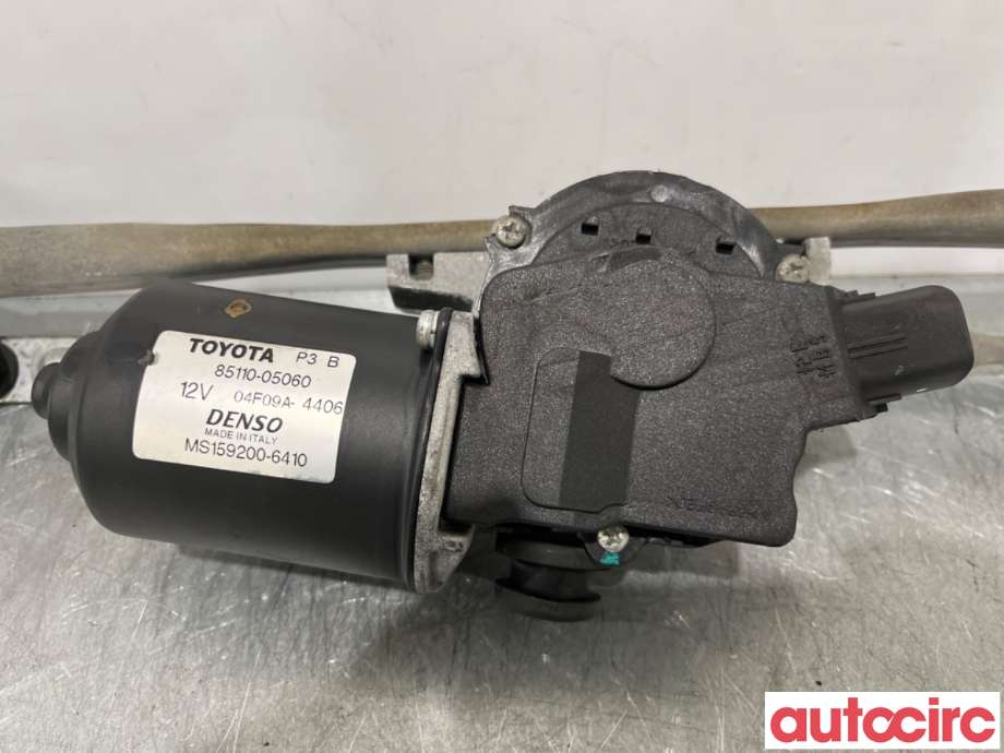 Viskermotor frontrute til Toyota Avensis 2003-2008 (Type II)  (TOYOTA|8511005060|159200-6410|85110-05060)