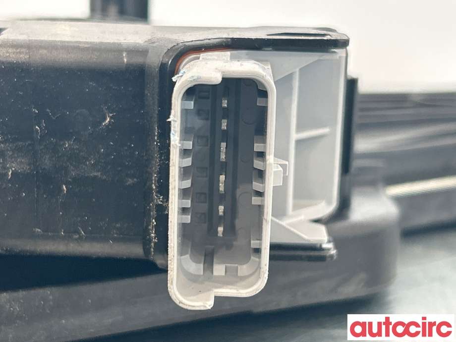 Ruteheis venstre foran til Peugeot 208 2019-->> (Type II)  (PEUGEOT|9829043680)