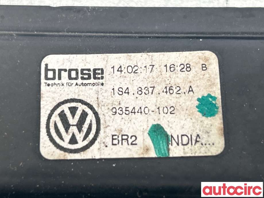 Ruteheis høyre foran til VW E-Up 2013-2019  (VOLKSWAGEN|1S4837462A)