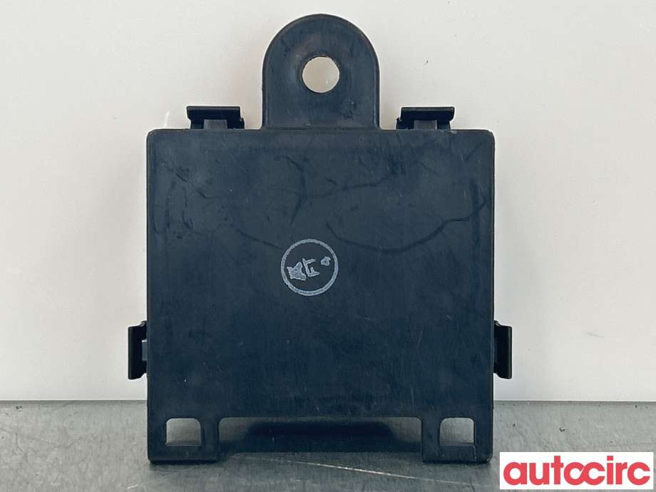 Styreenhet diverse til Tesla Model S 2016-2021 (Fase 2)  (TESLA|1069651-00-D|)