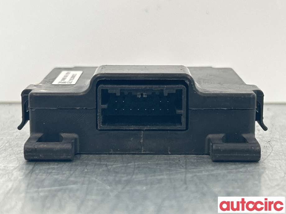 Styreenhet diverse til Tesla Model S 2016-2021 (Fase 2)  (TESLA|1069651-00-D|)