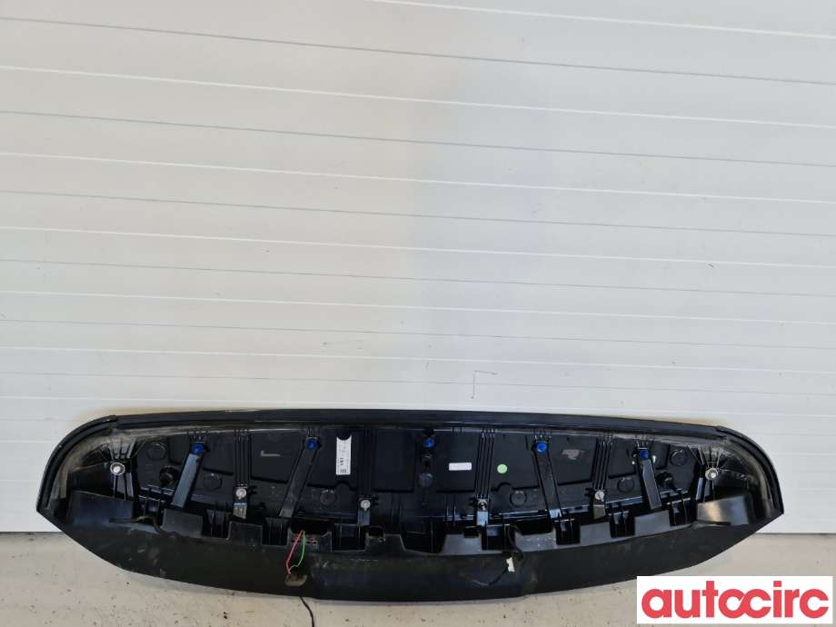 Spoiler bakluke til Audi e-tron 2018-->>  (AUDI|4KE827933|)
