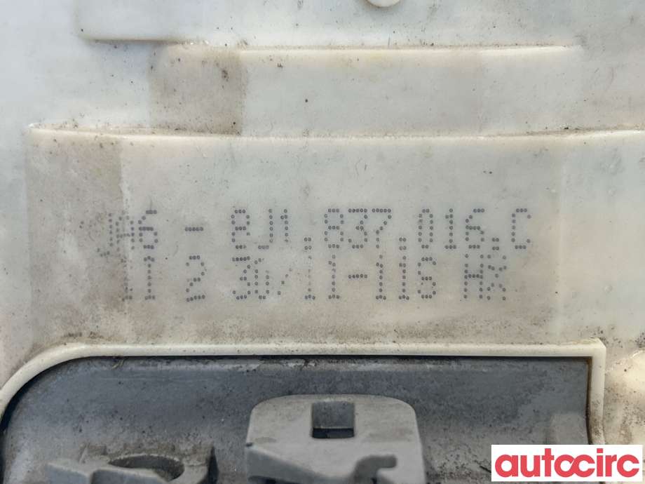 Låsekasse høyre foran til Audi A6 2011-2014 (Type IV, Fase 1) (C7) (C7) (AUDI|8J1837016E||8J1837016C)