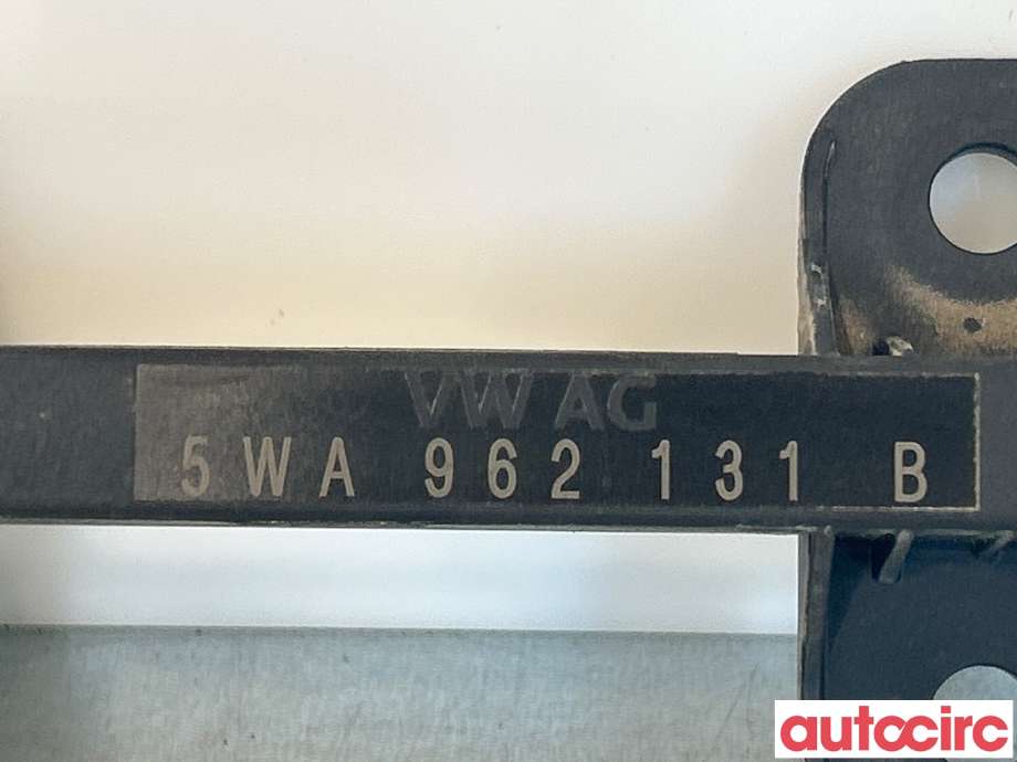 Antenne forsterker til Škoda Enyaq 2021-->>  (SKODA|5WA962131B)