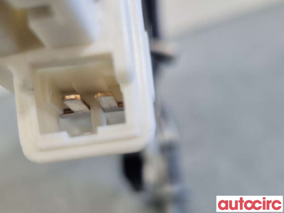 Baklykt bremselys bakrute til Suzuki SX4 2009-2013 (Type I, Fase 2)  (SUZUKI|35820-79J00|)