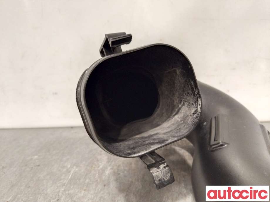 Luftslange innsug til Nissan NV300 2016-->>  (NISSAN|1655500Q0B|93451665|165555514R)
