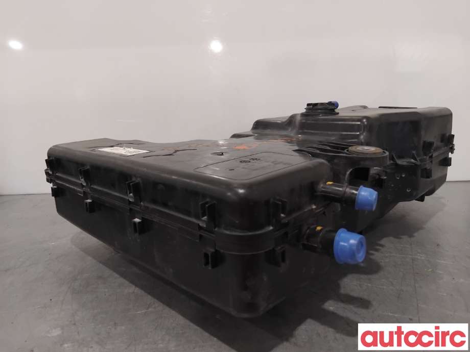 AdBlue tank til VW Transporter / Caravelle 2015-2019 (T6) (T6) (VOLKSWAGEN|7E0131877H||7E0131877G)