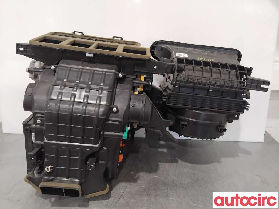 Diverse deler til Hyundai Ioniq Electric, 2016-2019 (Fase 1) (HYUNDAI|97205G7030)