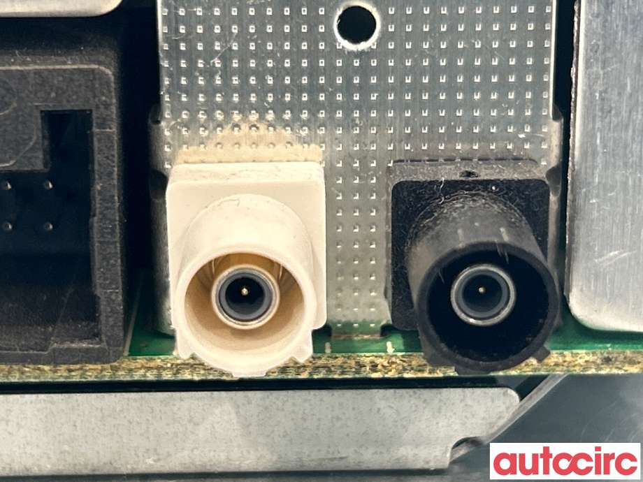 Bilstereo navigasjon til Ford Focus 2011-2014 (Type III, Fase 1)  (FORD|2277319|BM5T-18C815-GP)