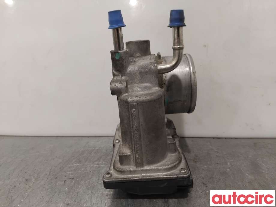 Spjeldhus til Toyota Avensis 2009-2015 (Type III, Fase 1)  (TOYOTA|261000R020||26100-0R020)