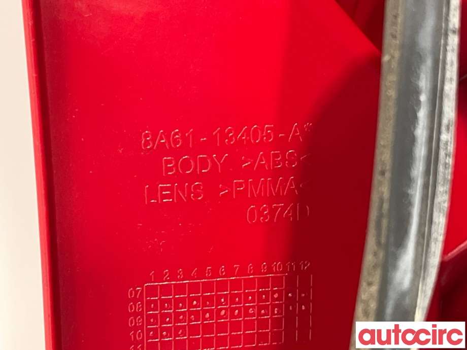 Baklykt venstre til Ford Fiesta 2008-2012 (Type VI, Fase 1)  (FORD|1709553||8A61-13405-A)