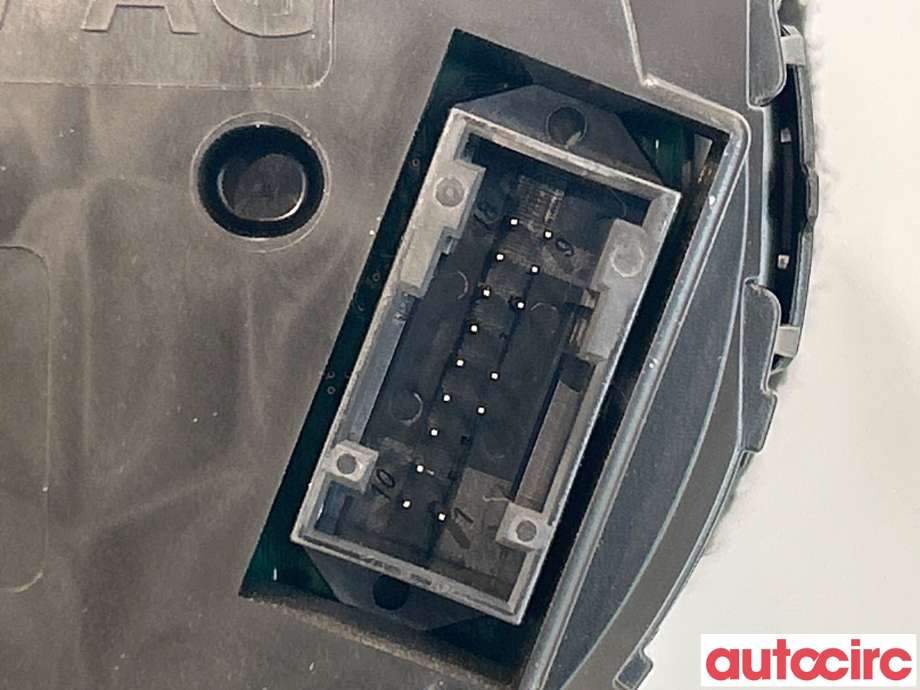 Instrumentpanel til Audi A3 2012-2016 (Type III, Fase 1)  (AUDI|8V0920870B)