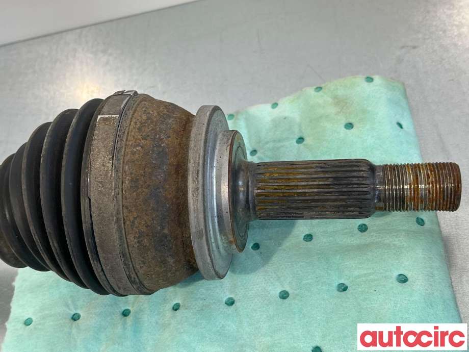 Drivaksel høyre foran, elbil til Toyota Prius +7 2012-2020 (Type III) (stasjonsvogn) (stasjonsvogn) (TOYOTA|4341047031|)