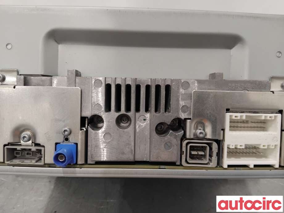 Bilstereo navigasjon til Nissan Juke 2010-2014 (Fase 1)  (NISSAN|25915BH20B|7612830050)
