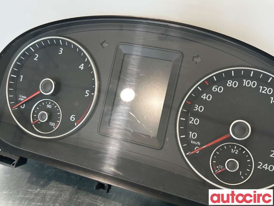 Instrumentpanel til VW Caddy 2015-2020 (Type III, Fase 3)  (VOLKSWAGEN|2K5920876A)