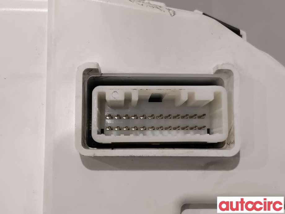 Instrumentpanel til Mitsubishi Outlander 2010-2012 (Type II, Fase 2)  (MITSUBISHI|8100B807|MM0053-208)