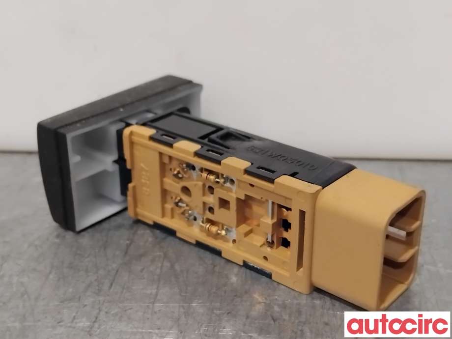Bryter rutevarme til Hyundai Santa Fe 2010-2012 (Type II, Fase 2) (HYUNDAI|937102B002|)