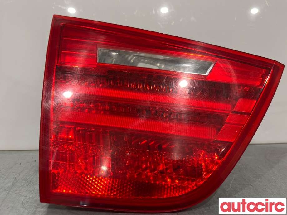Baklykt venstre indre til BMW 3-Serie 2005-2011 (E90/E91/E92/E93) (E90/E91/E92/E93) (BMW|63217289433|)