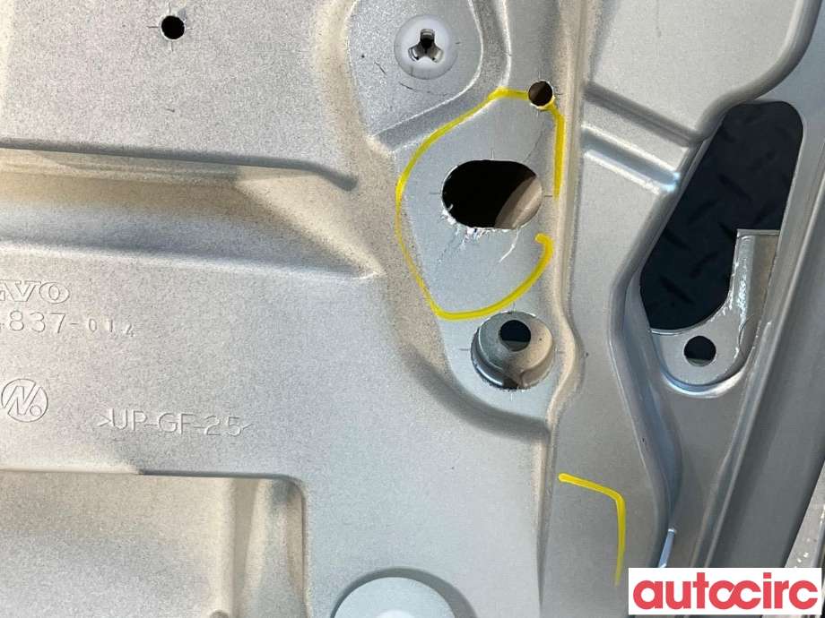 Bakluke combi til Volvo V70 2007-2013 (Type III, Fase 1)  (VOLVO|39807944)