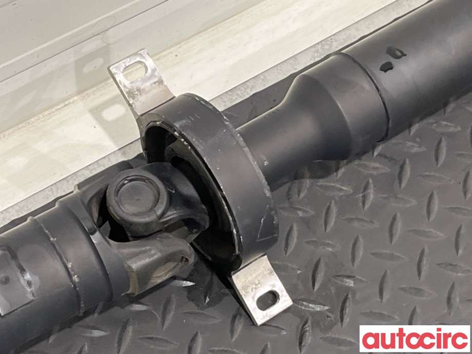 Mellomaksel til BMW 3-Serie 2005-2011 (E90/E91/E92/E93) (E90/E91/E92/E93) (BMW|26107527339|)