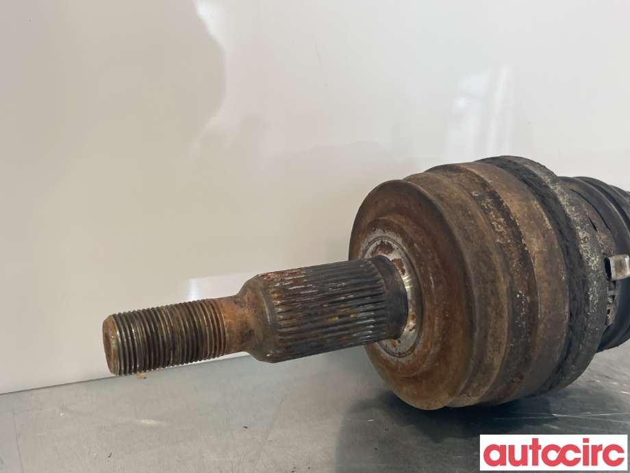Drivaksel høyre bak til VW Transporter / Caravelle 2009-2015 (Fase 2) (T5) (T5) (VOLKSWAGEN|7E0501202X|7E0501202|7E0501202A)