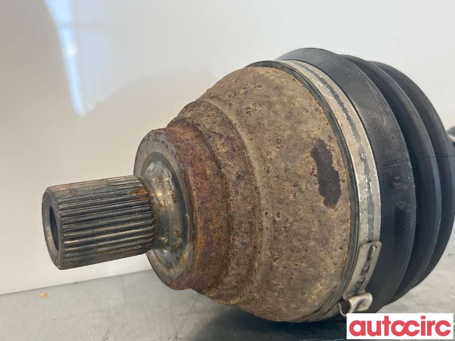 Drivaksel høyre foran til VW Caddy 2015-2020 (Type III, Fase 3)  (VOLKSWAGEN|5Q0407762MX|5Q0407272BL|5Q0407272FN)
