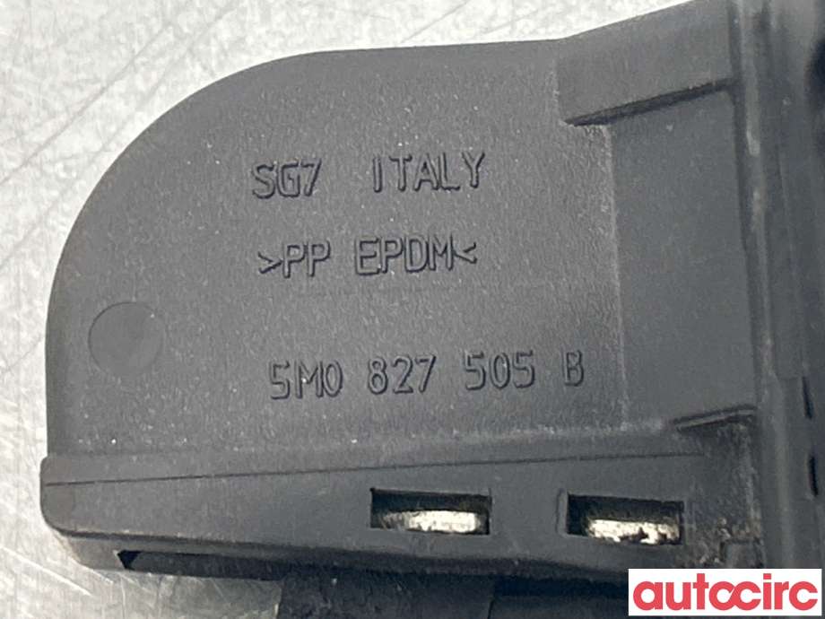 Baklukelås til VW Tiguan 2007-2011 (Type I, Fase 1)  (VOLKSWAGEN|5M0827505E|3C9827645A)