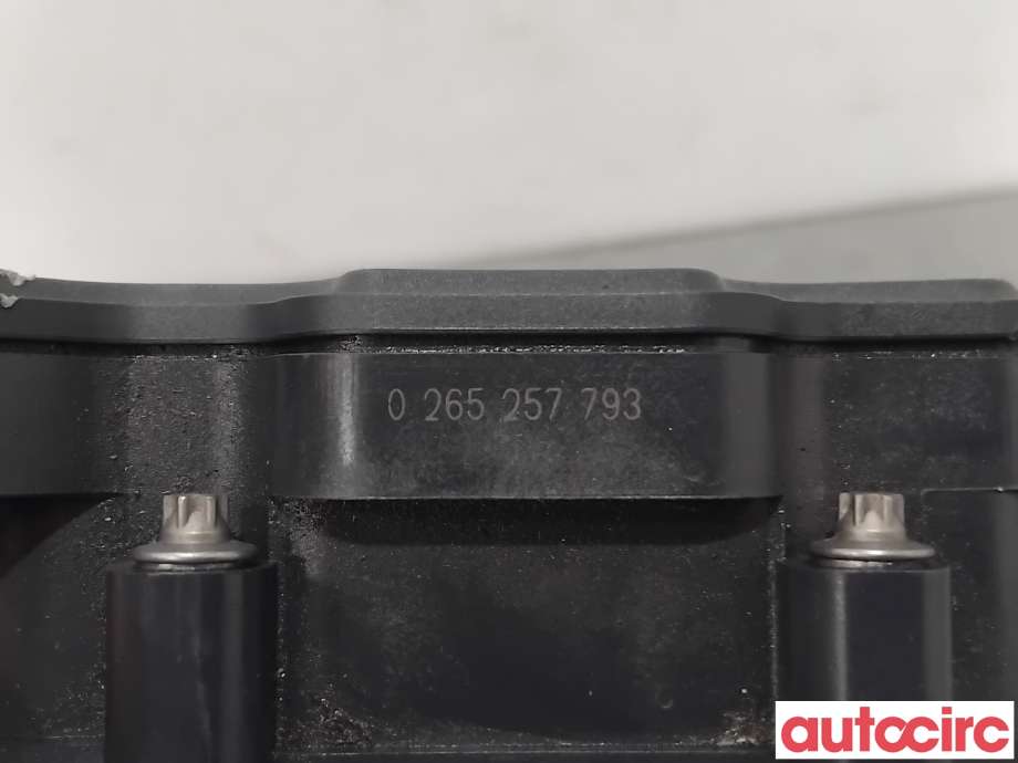 ABS sentral til Tesla Model 3 2018-2023 (Fase 1)  (TESLA|1044746-00-A|0265257793|1044745-00-B)