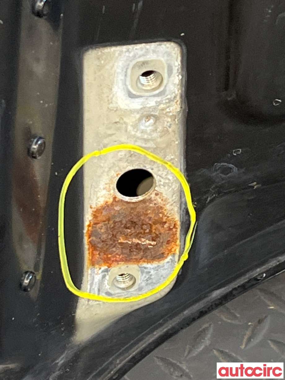 Panser til VW Passat 2011-2015 (B7) (B7) (VOLKSWAGEN|3AA823031)