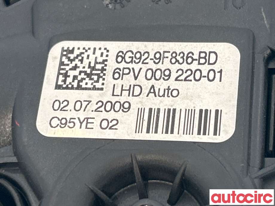 Pedal gass til Volvo V70 2007-2013 (Type III, Fase 1)  (VOLVO|31329058|6G92-9F836-BD)