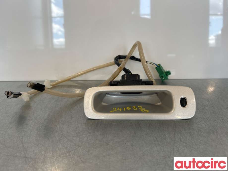 Bryter baklukeåpner til Suzuki Swift, 2005-2010 (SUZUKI|82850-63JB0-Z2S)