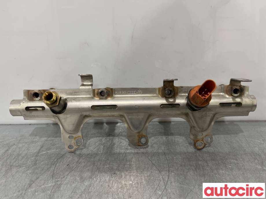 Dyseskinne (fuelrail) til Audi A4 2007-2014 (Type IV) (B8) (B8) (AUDI|06J133317M||06J133317AB)