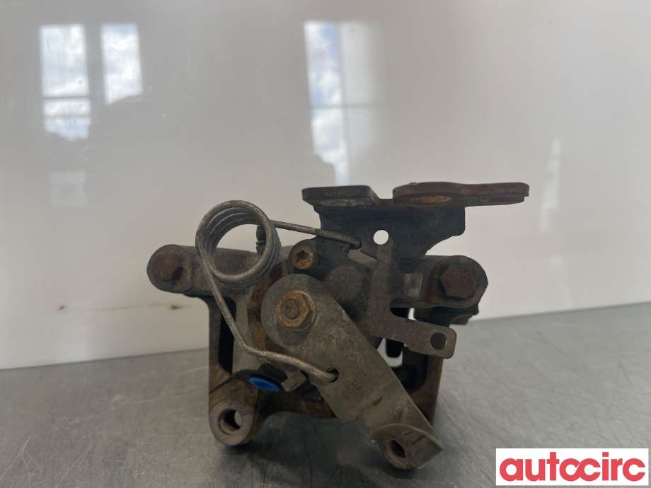 Bremsecaliper venstre bak til VW Caddy 2015-2020 (Type III, Fase 3)  (VOLKSWAGEN|2K5615423A|)