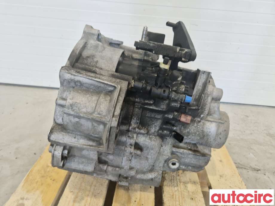 Girkasse manuell 6-trinn til VW Passat 2011-2015 (B7) (B7) (VOLKSWAGEN|02Q300013P|NFV|02Q300013PX)