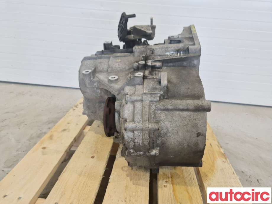 Girkasse manuell 6-trinn til VW Passat 2011-2015 (B7) (B7) (VOLKSWAGEN|02Q300013P|NFV|02Q300013PX)