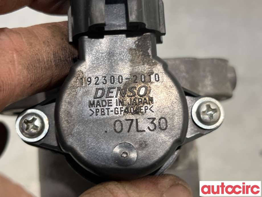 Spjeldhus til Toyota Hiace 2007-2012 (Fase 3)  (TOYOTA|2610030070|192300-2010|)