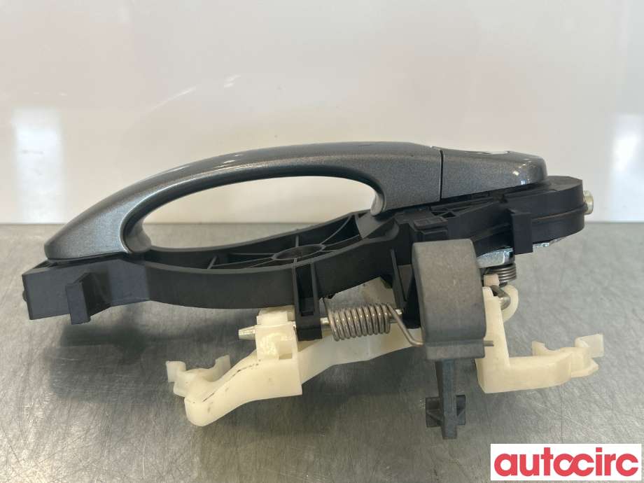 Dørhåndtak utv høyre til VW Transporter / Caravelle 2009-2015 (Fase 2) (T5) (T5) (VOLKSWAGEN|7E0843703B|)