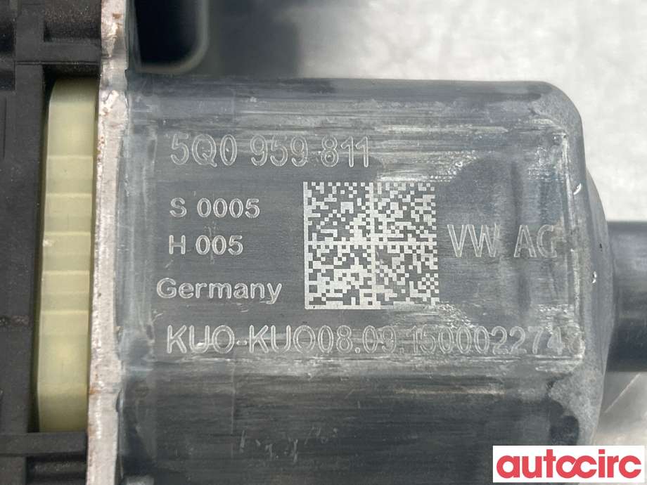 Ruteheis venstre bak til VW e-Golf 2014-2017 (Fase 1)  (VOLKSWAGEN|5Q0959407||5Q0959811)