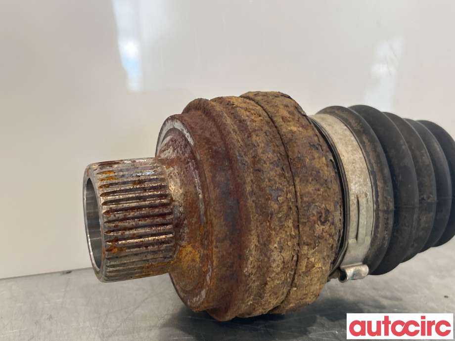 Drivaksel høyre bak til Audi A4 2007-2014 (Type IV) (B8) (B8) (AUDI|8K0501203MX||8K0501203M)