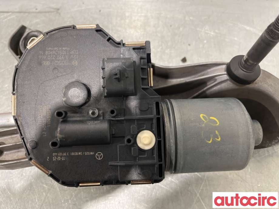 Viskermotor frontrute til Mercedes C-Klasse 2011-2014 (Fase 2) (W204) (W204) (MERCEDES|A2048201040|1397220666)