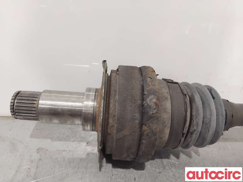 Drivaksel høyre bak til Mercedes GLK 2008-2015 (X204) (X204) (MERCEDES|A2123502110||A2123508211)