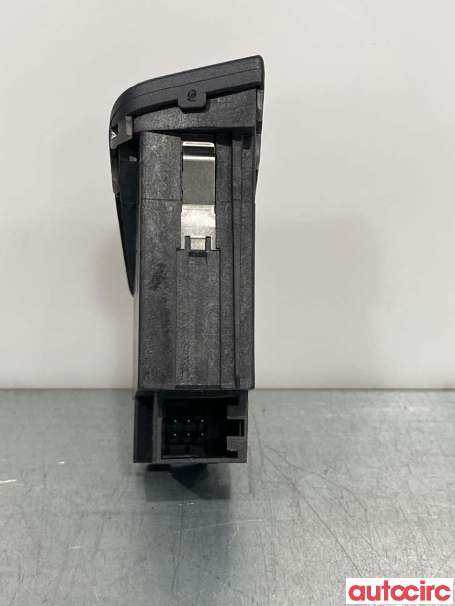 Bryter nødblink til Audi A4 2007-2014 (Type IV) (B8) (B8) (AUDI|8K1941509A||8K1941509F)