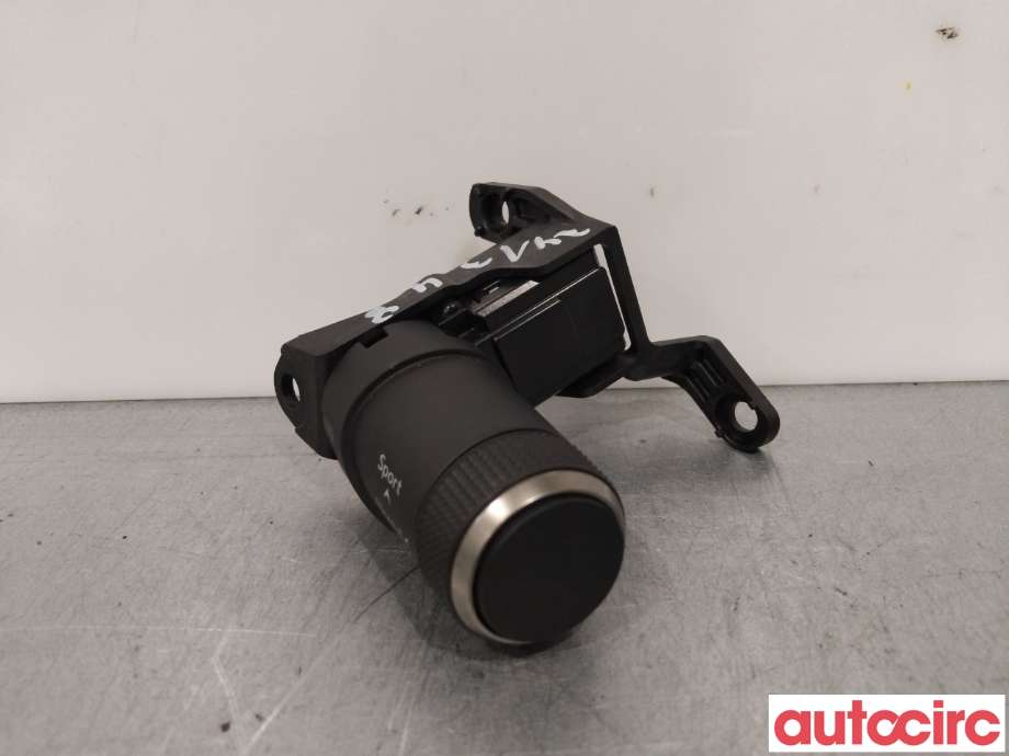 Bryter Antispinn til Lexus UX, 2018-->> (LEXUS|8409176020)
